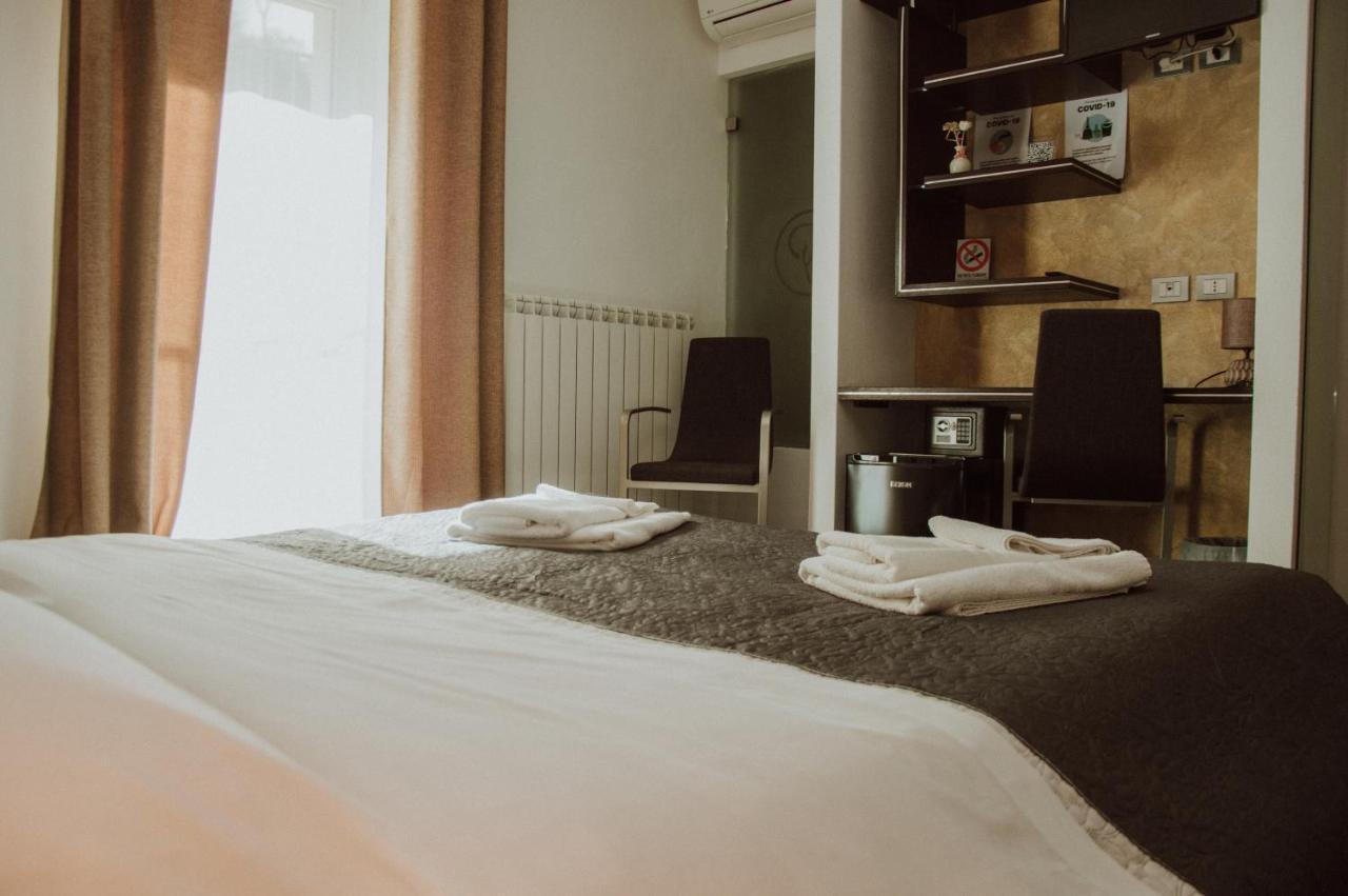 A Casa Di Grazia Bed & Breakfast Рагуза Екстериор снимка